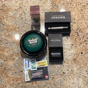 Shaving kit